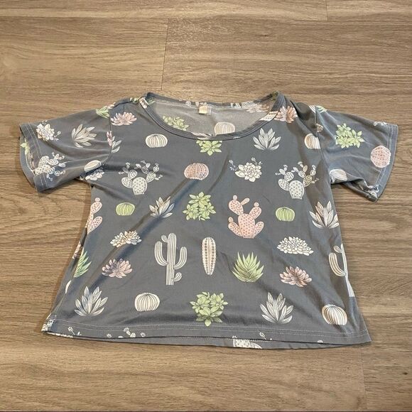 Shein desert, cactus printed medium cropped short sleeve shirt - Picture 1 of 5